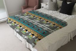 Benjamin Tate Design Tribal Art Egyptian Vintage Ethnic Silhouettes Blanket in Natural - Size: 120 cm x 150 cm - thumbnail 3