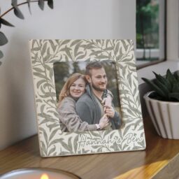 Personalised Memento Company Women's Personalised Leaf Print Ceramic 4x4 Frame in Beige - thumbnail 3