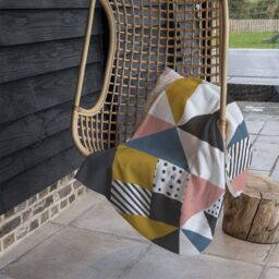 Benjamin Tate Design Coloured Geometric Pattern Blanket in Natural - Size: 120 cm x 150 cm - thumbnail 4
