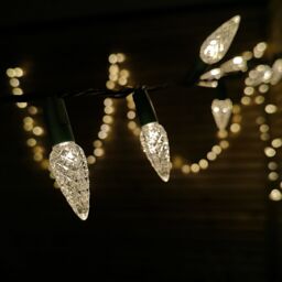 Samuel Alexander 7.5m 150 LED Multi-action Pine Cone Christmas Lights in Warm White - thumbnail 5