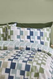 Catherine Lansfield 'Bryson Geo' Reversible Duvet Cover Set in Blue - Size: Single - thumbnail 3
