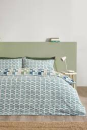 Catherine Lansfield 'Bryson Geo' Reversible Duvet Cover Set in Blue - Size: Single - thumbnail 2