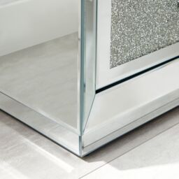 FurnitureboxUK Stella Crushed Diamond Effect Mirrored 3 Drawer Bedside Table in Silver - thumbnail 7