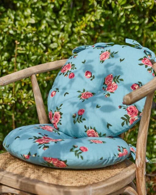 Dibor Set of 2 Blue Rose Round Summer Outdoor Garden Chair Seat Pad Cushions Dia 40cm - Size: 40 cm x 40 cm - image 1