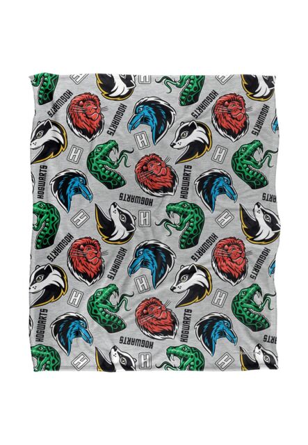 Warner Brothers Harry Potter House Varsity Badges Blanket 152 x 127 cm in White - image 1