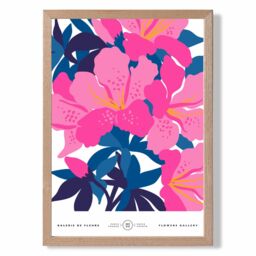 ARTZE Abstract Pink & Blue Orchid Flower Market Gallery Framed Print SIZE: A3 with Oak Frame in Mid Blue - Size: A4