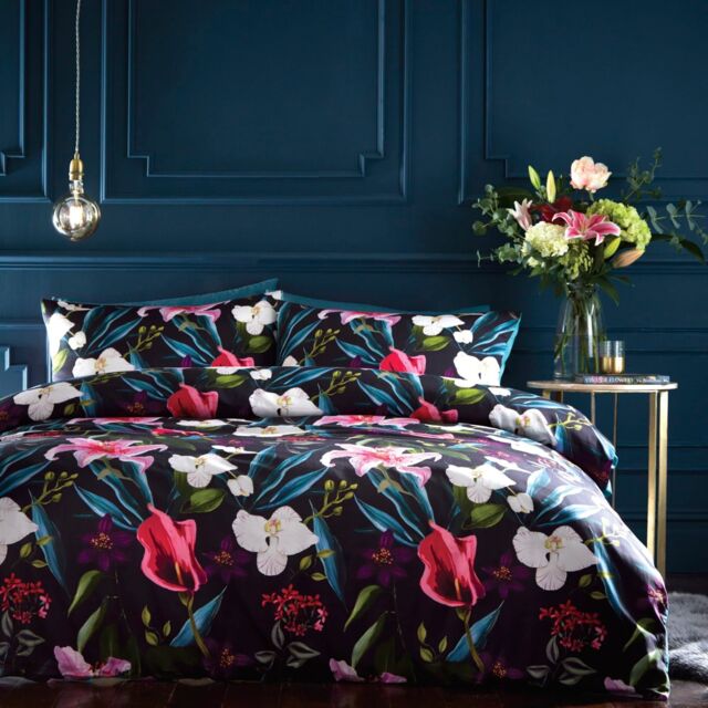 Portfolio Home Lily Tropics Multi Duvet Cover Set - Size: Double