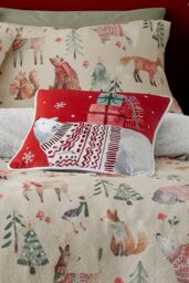 Fusion 'Christmas Woodland Animals' Velvet Filled Cushion in Red - Size: 43 cm x 43 cm - thumbnail 3