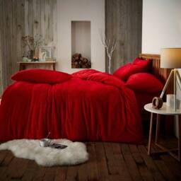Smart Living Luxury Teddy Plain Duvet Cover & Pillowcase Set in Red - Size: King