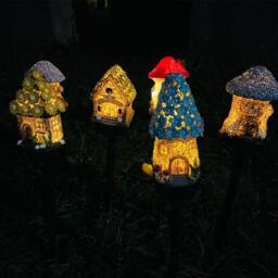 Obasyhig Style 5 Solar-Powered Resin Cartoon House Ground Lights - thumbnail 4