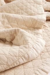 CHRISTY 'Porto' Quilted 100% Cotton Blanket Throw in Beige - Size: 140 cm x 180 cm - thumbnail 7