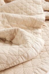 CHRISTY 'Porto' Quilted 100% Cotton Blanket Throw in Beige - Size: 140 cm x 180 cm - thumbnail 3