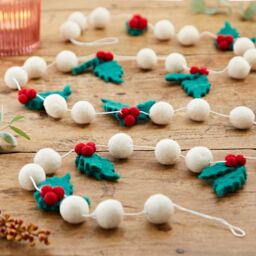 Paper High Felt Holly Christmas Garland - thumbnail 3