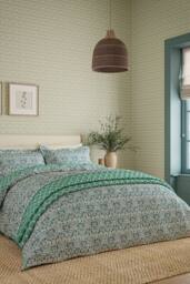 Morris & Co 'Little Chintz' Cotton Percale Throw - thumbnail 4