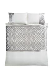 Catherine Lansfield Lattice Cut Velvet Duvet Set in Natural - Size: King - thumbnail 4