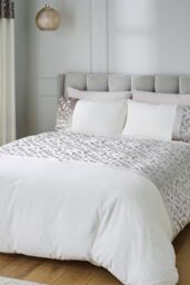 Catherine Lansfield Lattice Cut Velvet Duvet Set in Natural - Size: King - thumbnail 1