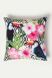 Homescapes Luxury Waterproof Tropical Toucan Outdoor Cushion 45 x 45 cm, Set of 2 in Pink - Size: 45 cm x 45 cm - thumbnail 4