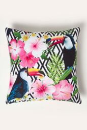 Homescapes Luxury Waterproof Tropical Toucan Outdoor Cushion 45 x 45 cm, Set of 2 in Pink - Size: 45 cm x 45 cm - thumbnail 2