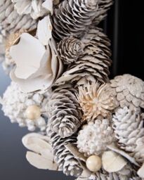 Dibor White Festive Xmas Decor Front Door Wreath Christmas Wreath 33cm in Silver - thumbnail 4