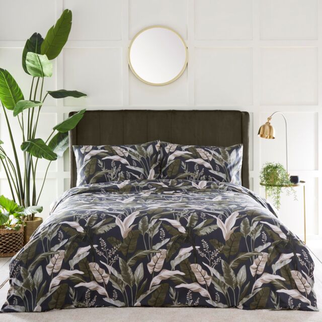 Portfolio Home Olive Botanicals Floral Duvet Cover Set With Pillow Case in Green - Size: Super King - image 1