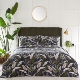 Portfolio Home Olive Botanicals Floral Duvet Cover Set With Pillow Case in Green - Size: Super King