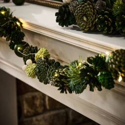 Dibor Woodland Green Xmas Table Decor Christmas Garland 1.2m - Size: Large - thumbnail 4