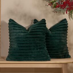 OHS 2 x Faux Fur Thick Rib Cushion Covers in Dark Green - Size: 45 cm x 45 cm - thumbnail 3