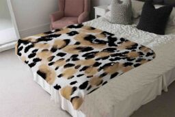Benjamin Tate Design Leopard Spots Print Blanket in Natural - Size: 120 cm x 150 cm - thumbnail 3