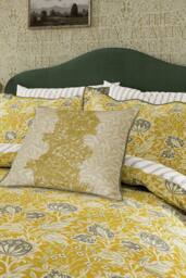 Morris & Co 'Elmcote' Cotton Duvet Cover Set in Yellow - Size: Single - thumbnail 2