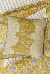 Morris & Co 'Elmcote' Cotton Duvet Cover Set in Yellow - Size: Single - thumbnail 5
