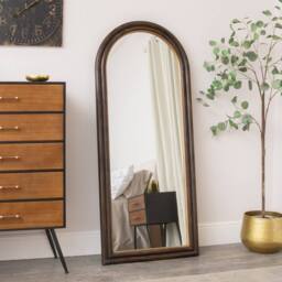 Melody Maison Large Dark Arched Wood & Gold Framed Wall & Leaner Mirror - 166cm X 70cm in Brown - Size: 166 cm X 70 cm