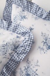 Catherine Lansfield 'Lucie Floral Frill' Reversible Duvet Cover Set in Blue - Size: Double - thumbnail 3