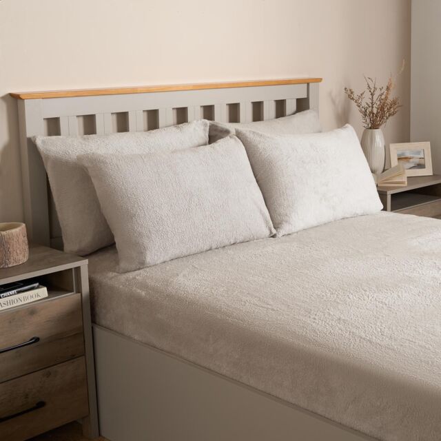 OHS 4 Pack Teddy Fleece Pillowcase Cover Bedding Set Thermal in Natural - Size: Standard Pillow Case - image 1