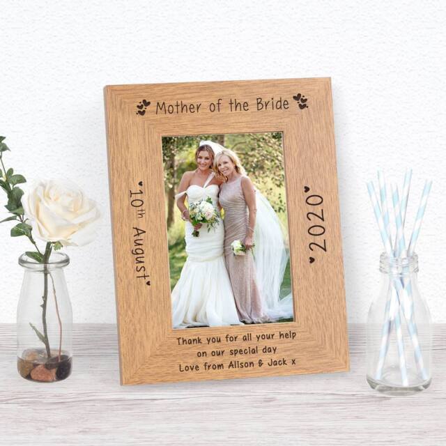 Uniqueful Personalised Wedding Party Role Wood Picture Frame 6x4 Mum Wedding in Brown - image 1