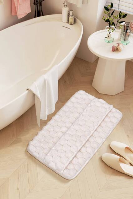 Soft Non Slip Polyester Shower Room Floor Mat in Beige - Size: 50 x 80 cm - image 1