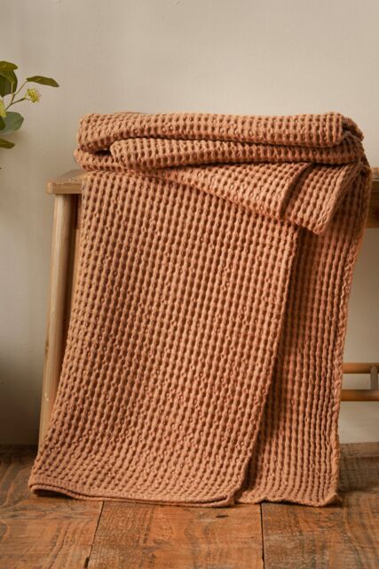 Pineapple Elephant 'Jaipur Chunky Waffle' Cotton Blanket Throw in Terracotta - Size: 150 cm × 200 cm - image 1