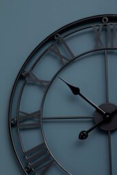 Orsina 59cm Matt Black Metal Wall Clock, Roman Numeral Frame Decorative Clock, Analogue Clock With Hexagonal Nuts - thumbnail 4