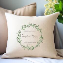 Aye Do Gifts Personalised Green Floral Wedding Cushion in Cream - Size: 40 cm x 40 cm