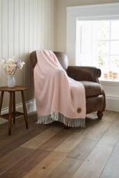 The Lyndon Company Arcadia Throw Supersoft 470gsm Jacquard Throw in Pink - Size: 130 cm x 170 cm - thumbnail 4