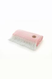 The Lyndon Company Arcadia Throw Supersoft 470gsm Jacquard Throw in Pink - Size: 130 cm x 170 cm - thumbnail 5