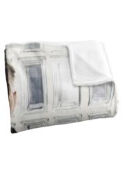 ViacomCBS/Nickelodeon NCIS Glass Wall Silky Touch Super Soft Throw Blanket 152 X 127 cm in White - thumbnail 3