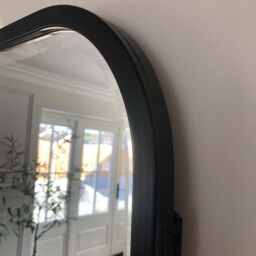 Agenzia 14 Black Curved Rectangle Metal Frame Modern Wall Mirror 95.5 x 65.5cm - Size: 95.5 x 65.5 cm - thumbnail 4
