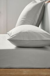 Ted Baker 'TB Plain Dye' Cotton Sateen Fitted Sheet in Silver - Size: Single - thumbnail 2
