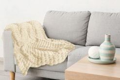 New Edge Blinds Leah Collection Deluxe Throw in Cream - Size: 140 cm x 180 cm - thumbnail 2