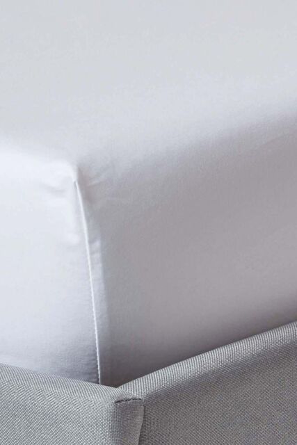 Homescapes Egyptian Cotton Fitted Sheet 12 inch 1000 Thread Count in White - Size: King Fitted - image 1
