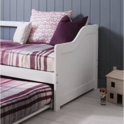 Nöa and Nani Hove Day Bed with Pullout Trundle in White - Size: Single - thumbnail 8