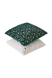 Living and Home Christmas Themed Plush Throw Pillows - Size: 45 cm x 45 cm - thumbnail 5
