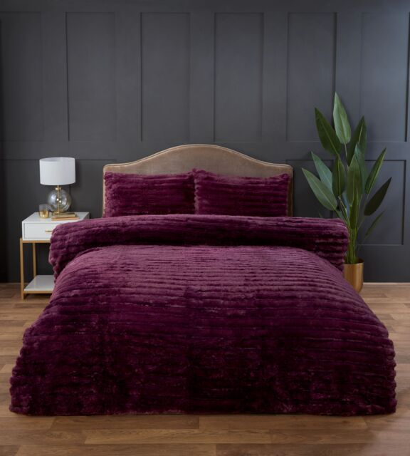 Rapport Home Chunky Ribbed Fur Polyester Soft & Cozy Duvet Cover Set With Pillowcase in Burgundy - Size: Double - image 1
