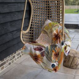 Benjamin Tate Design Autumn Flowers Blanket in Natural - Size: 120 cm x 150 cm - thumbnail 4