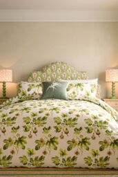 Sanderson 'Fig Harvest' Cotton Duvet Cover Set in Green - Size: King - thumbnail 1